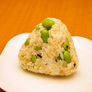 枝豆とのりたまの大人のおつまみおにぎり