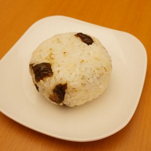 懐かしの味きゅうりのキューちゃんおにぎり